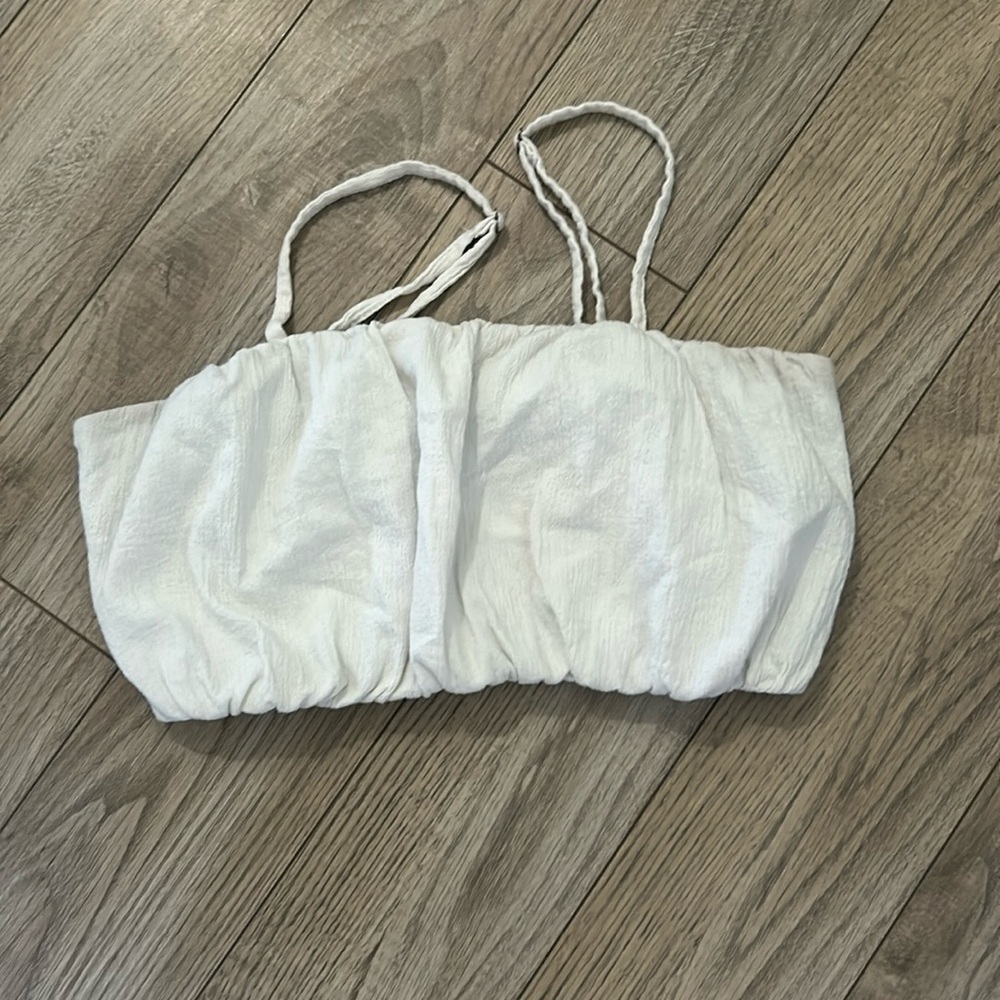 white crop tank size s